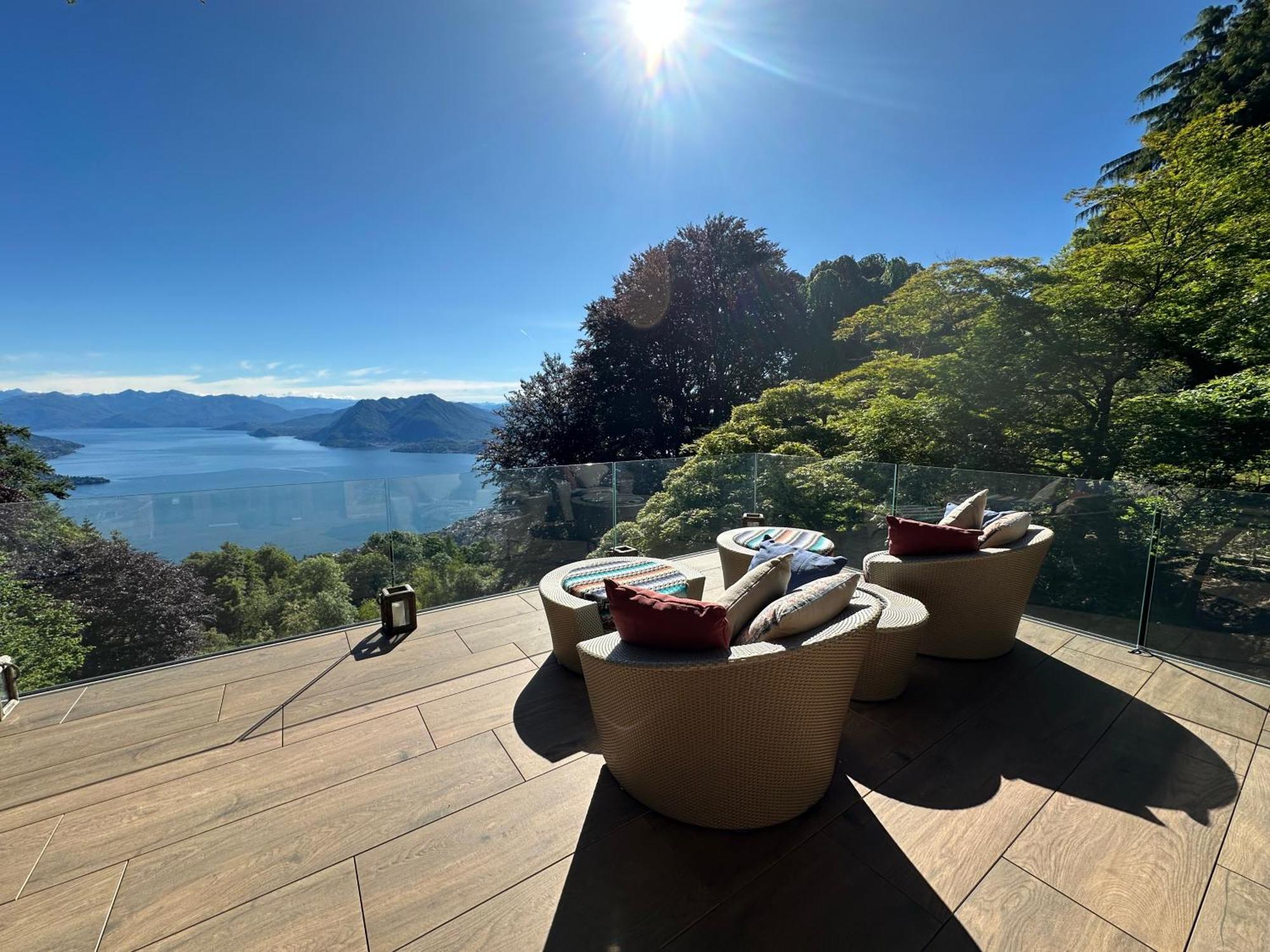 Private Luxury Spa & Silence Retreat With Spectacular View Over The Lake Maggiore สเตรซา ภายนอก รูปภาพ